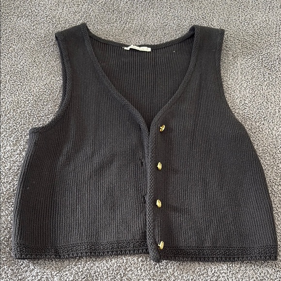 Abercrombie & Fitch Tops - Abercrombie and Fitch sweater vest